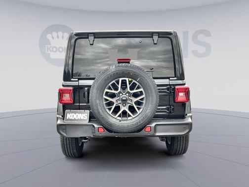 2026 Jeep Wrangler 4-Door Sahara 4x4