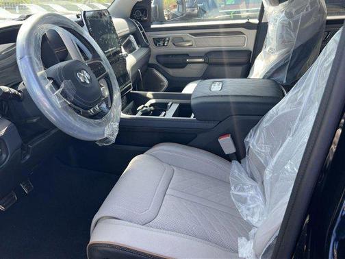 2025 RAM 1500 ST