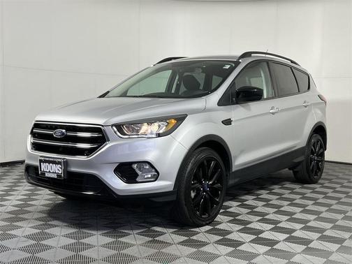 Photo 1 of 24 of 2019 Ford Escape SE