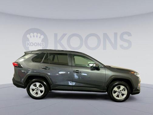2020 Toyota RAV4 Hybrid XLE