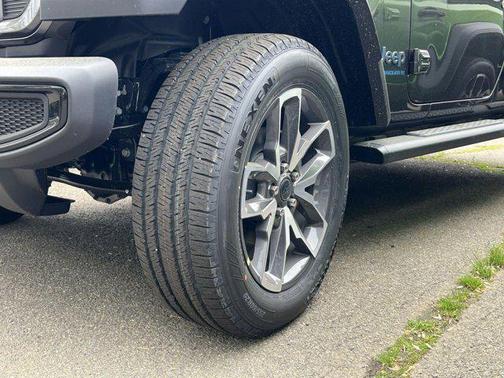 2025 Jeep Wrangler 4xe Sport S