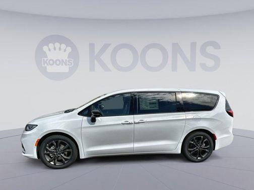 2026 Chrysler Pacifica L