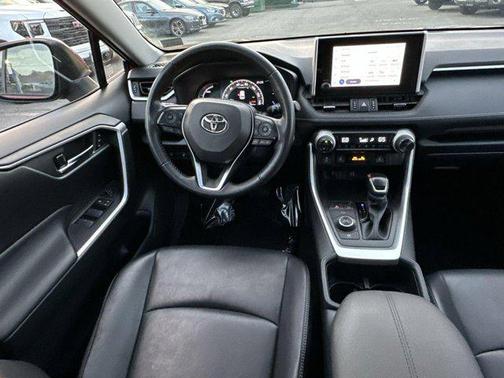 2023 Toyota RAV4 Hybrid XLE Premium