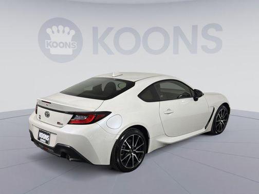 2024 Toyota GR86 Base