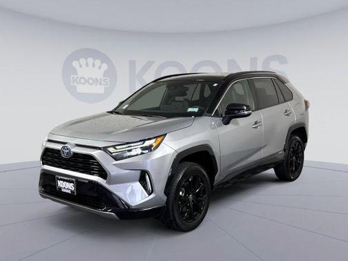 2022 Toyota RAV4 Hybrid SE