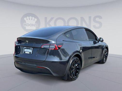 2024 Tesla Model Y Long Range Dual Motor All-Wheel Drive