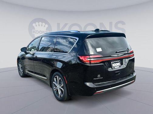 2026 Chrysler Pacifica L
