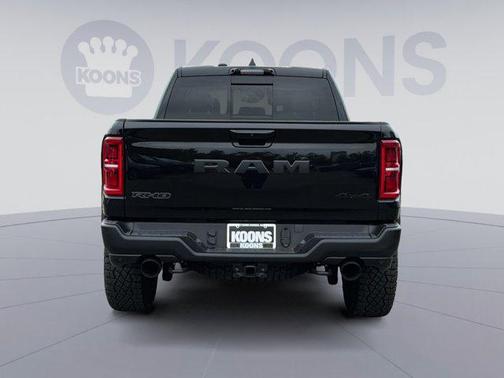 Diamond Black Crystal Pearlcoat 2026 RAM 1500 RHO Crew Cab 4x4 5'7' Box