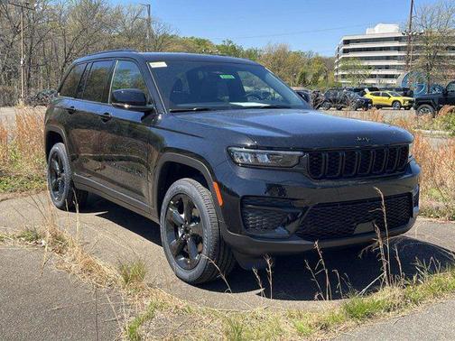 2025 Jeep Grand Cherokee Altitude