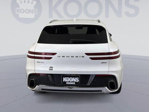 Uyuni White 2023 Genesis GV70 2.5T AWD