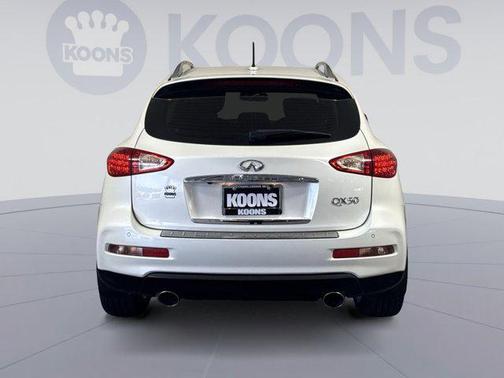 2016 INFINITI QX50 Base