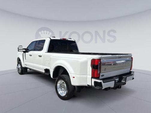 2025 Ford F-450 Platinum