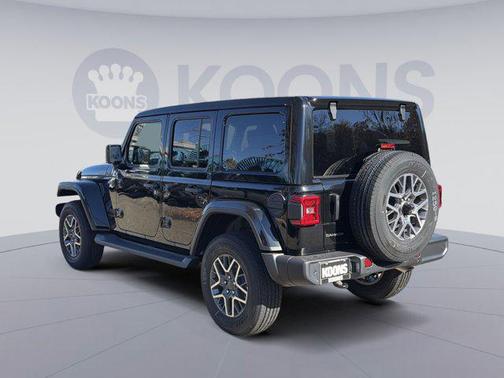 2025 Jeep Wrangler 4-Door Sahara 4x4