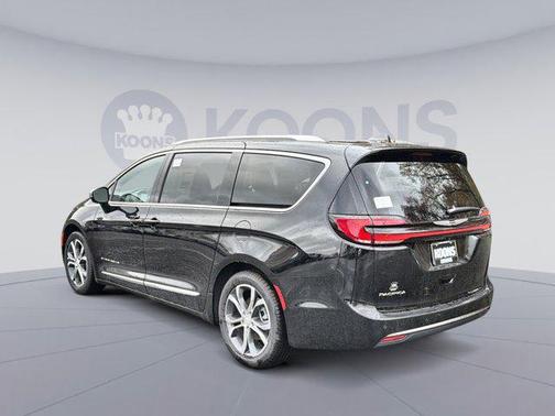 2026 Chrysler Pacifica L