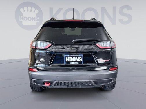 2023 Jeep Cherokee Trailhawk