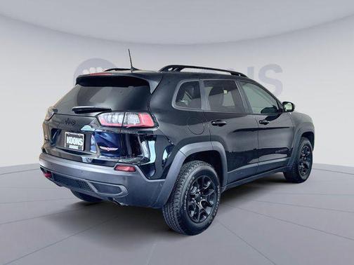 2023 Jeep Cherokee Trailhawk