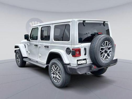 2026 Jeep Wrangler 4-Door Sahara 4x4