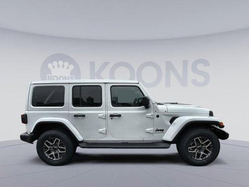 2026 Jeep Wrangler 4-Door Sahara 4x4