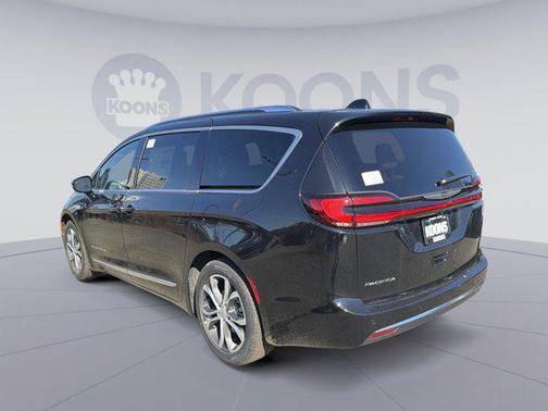 2026 Chrysler Pacifica L