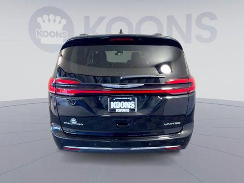 2022 Chrysler Pacifica Limited