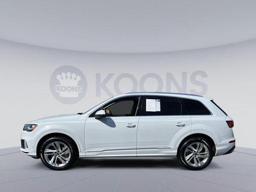 2023 Audi Q7 45 Premium