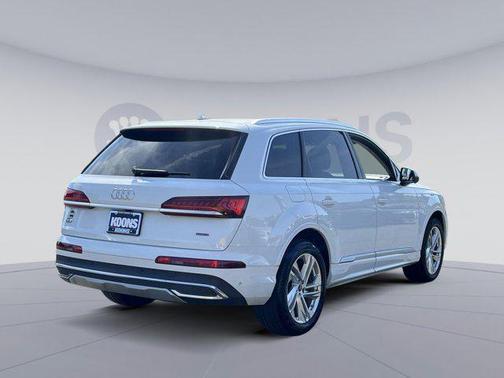 2023 Audi Q7 45 Premium