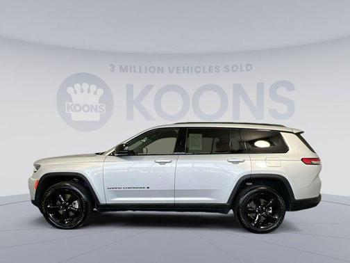 Photo 2 of 26 of 2021 Jeep Grand Cherokee L Laredo