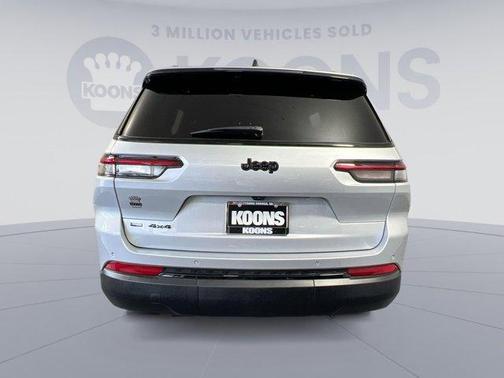 Photo 4 of 26 of 2021 Jeep Grand Cherokee L Laredo