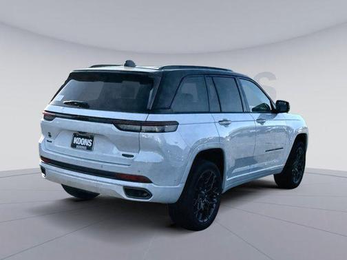 2025 Jeep Grand Cherokee Summit