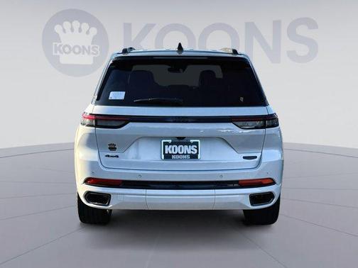 2025 Jeep Grand Cherokee Summit