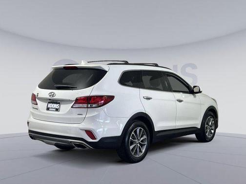 2017 Hyundai SANTA FE SE