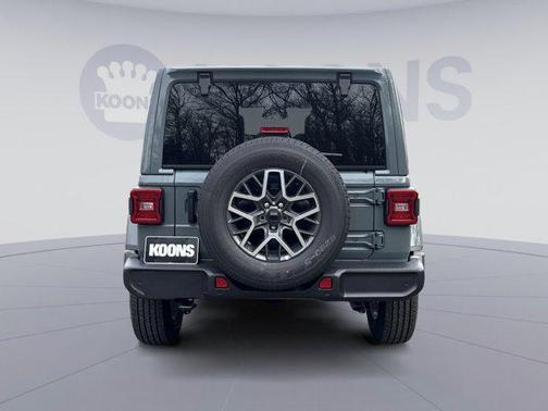 2026 Jeep Wrangler 4-Door Sahara 4x4