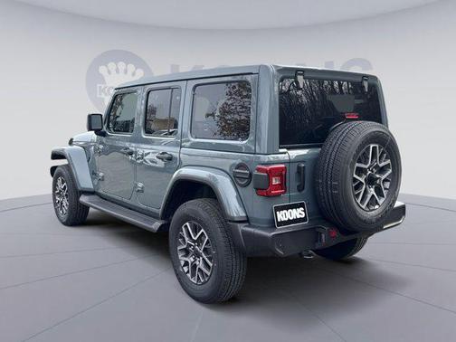 2026 Jeep Wrangler 4-Door Sahara 4x4