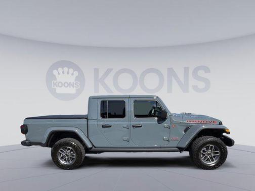 2025 Jeep Gladiator Mojave 4x4