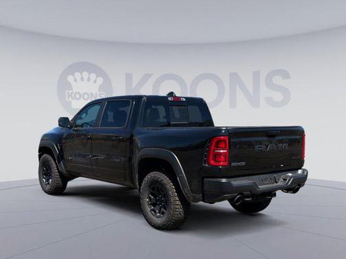 Diamond Black Crystal Pearlcoat 2026 RAM 1500 RHO Crew Cab 4x4 5'7' Box