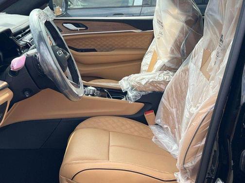 2025 Jeep Grand Cherokee L Summit Reserve