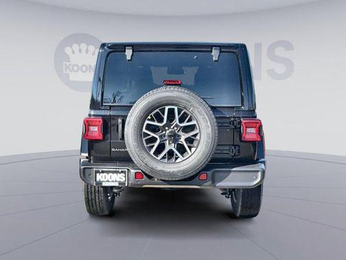 2026 Jeep Wrangler 4-Door Sahara 4x4