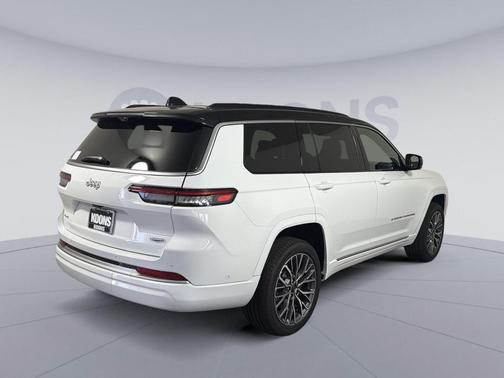 Bright White Clearcoat 2026 Jeep Grand Cherokee L Summit