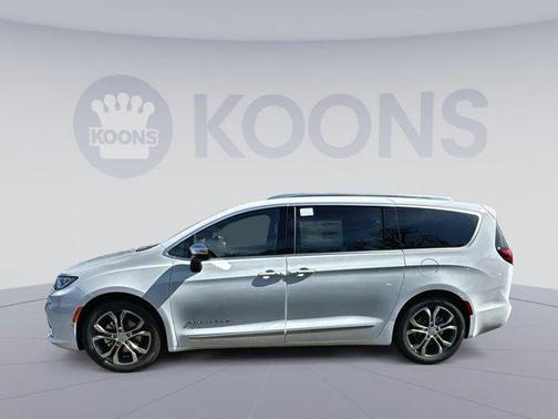 2026 Chrysler Pacifica L