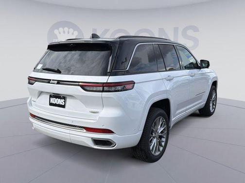 2025 Jeep Grand Cherokee Summit