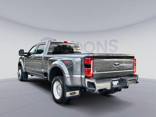 2025 Ford F-450 Lariat