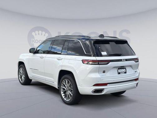 2025 Jeep Grand Cherokee Summit