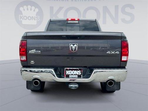 Photo 4 of 24 of 2014 RAM 1500 SLT