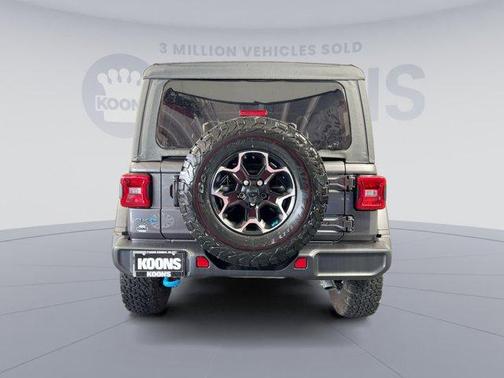 Photo 4 of 23 of 2022 Jeep Wrangler Unlimited 4xe Rubicon
