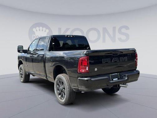 2025 RAM 2500 Big Horn Crew Cab 4x4 6'4' Box