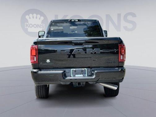 2025 RAM 2500 Big Horn Crew Cab 4x4 6'4' Box