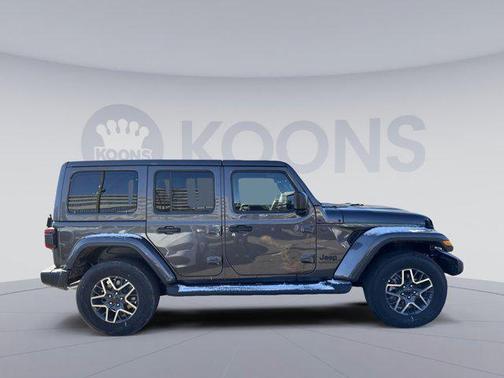 2025 Jeep Wrangler 4-Door Sahara 4x4