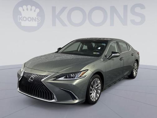 Sunlit Green 2019 Lexus ES 350 Luxury