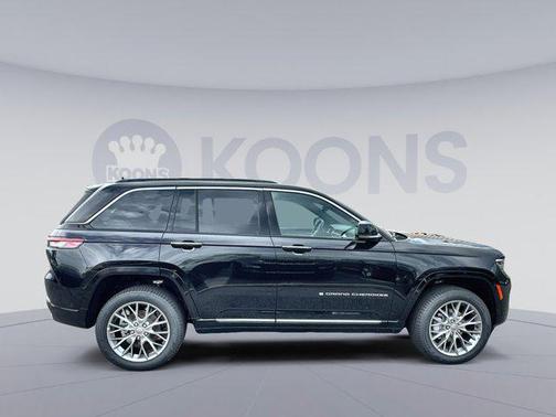 2025 Jeep Grand Cherokee Summit
