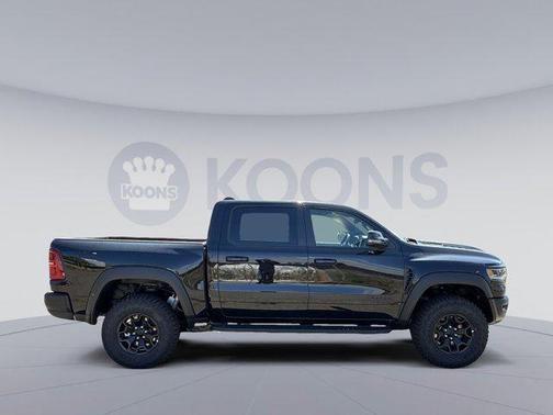 Diamond Black Crystal Pearlcoat 2026 RAM 1500 RHO Crew Cab 4x4 5'7' Box
